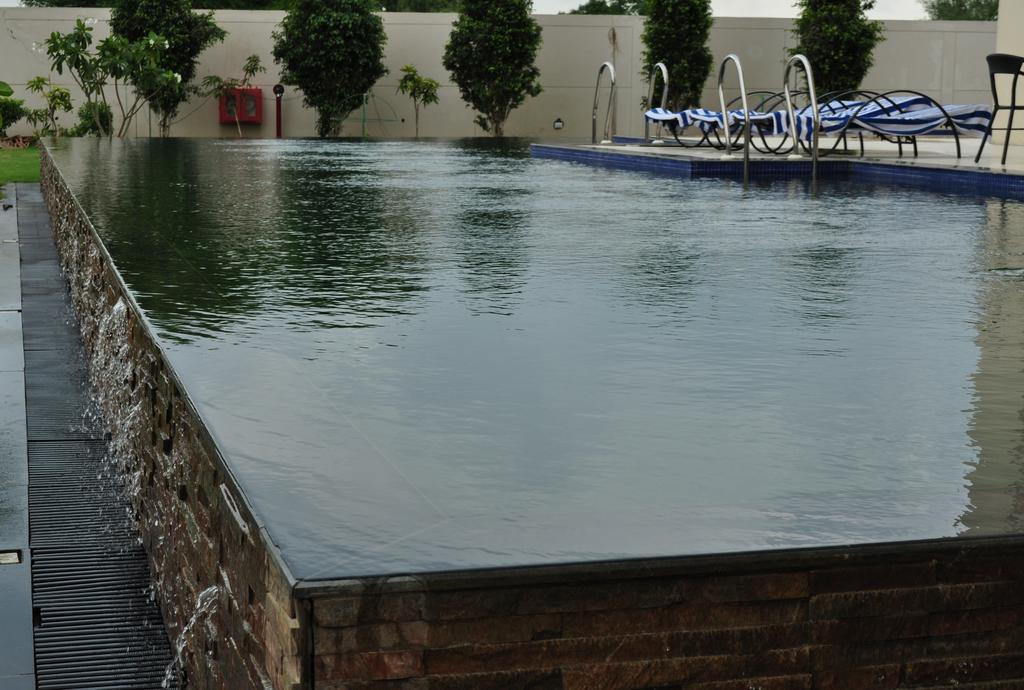 Ramada By Wyndham Jaipur Jaisinghpura Hotel Ngoại thất bức ảnh