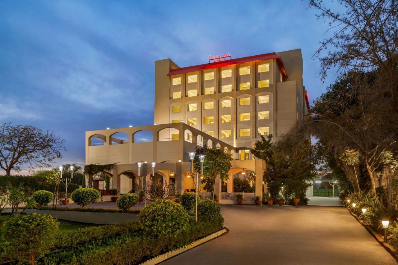 Ramada By Wyndham Jaipur Jaisinghpura Hotel Ngoại thất bức ảnh