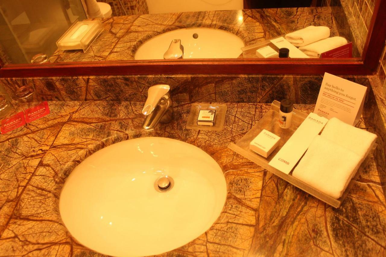 Ramada By Wyndham Jaipur Jaisinghpura Hotel Ngoại thất bức ảnh