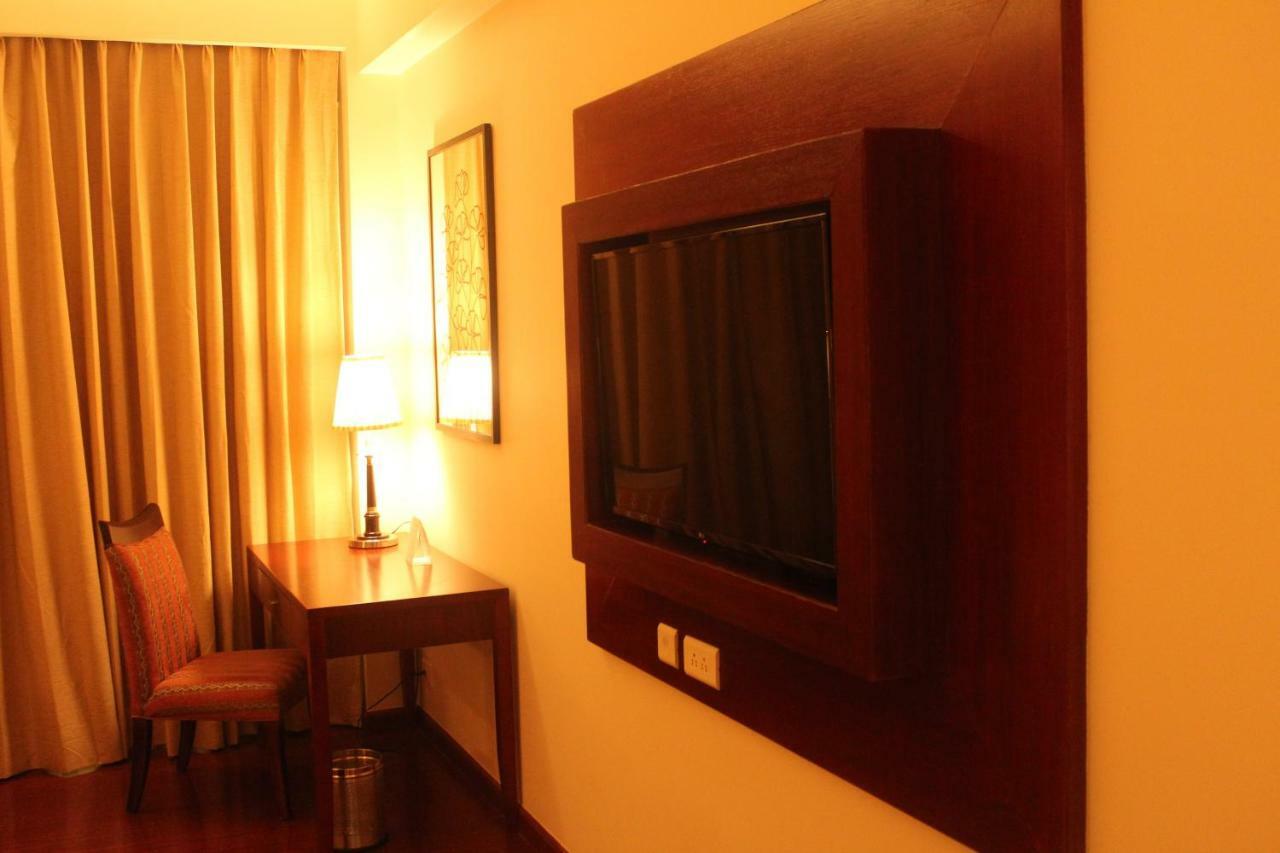 Ramada By Wyndham Jaipur Jaisinghpura Hotel Ngoại thất bức ảnh