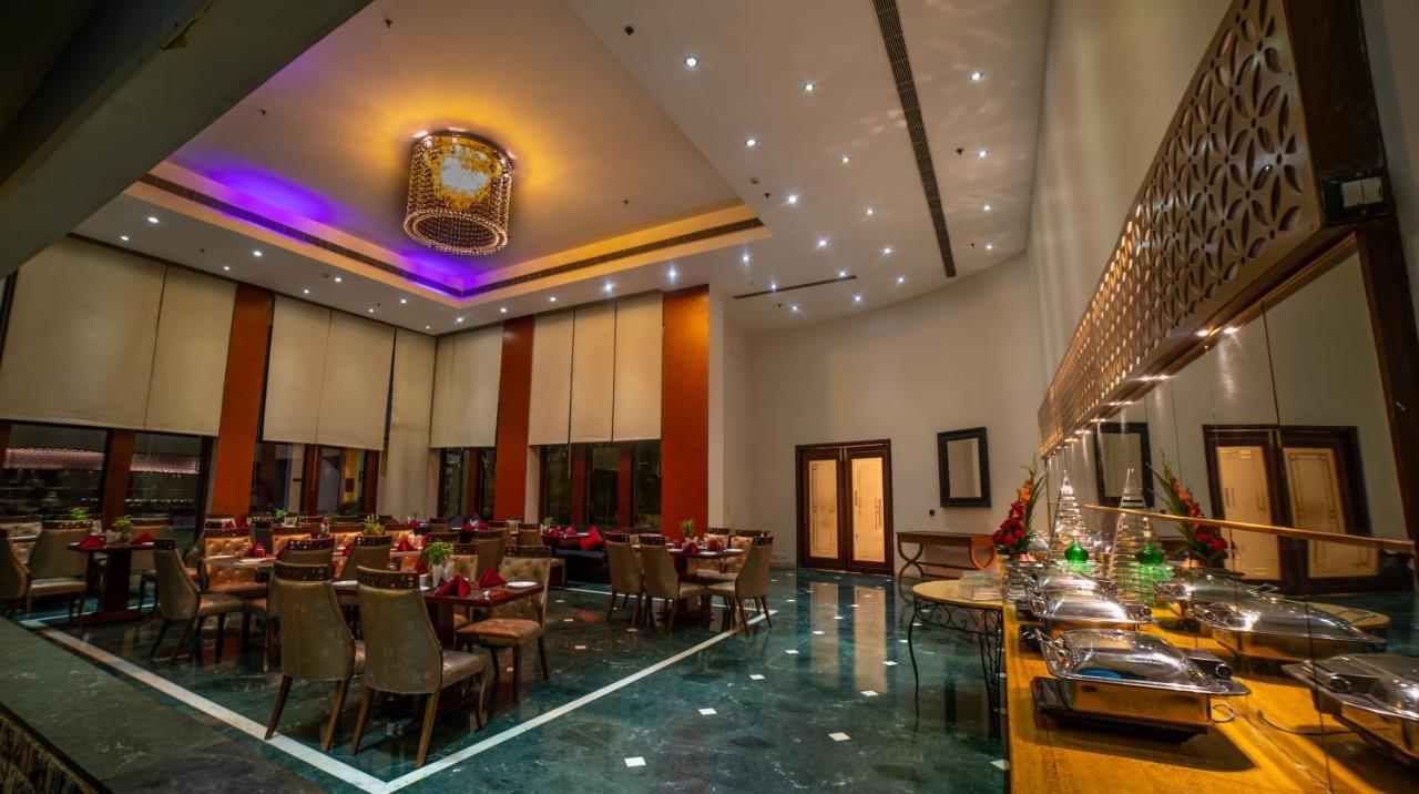 Ramada By Wyndham Jaipur Jaisinghpura Hotel Ngoại thất bức ảnh